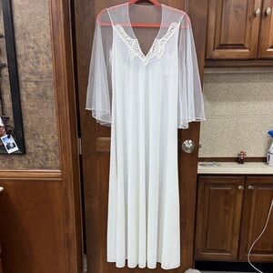 Elegant Vintage White Nightgown with Sheer Sleeves